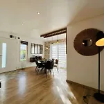 La Montbourgeoise Stylish House Close To The Town Center *