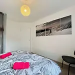 Ferienhaus La Montbourgeoise Stylish House Close To The Town Center *