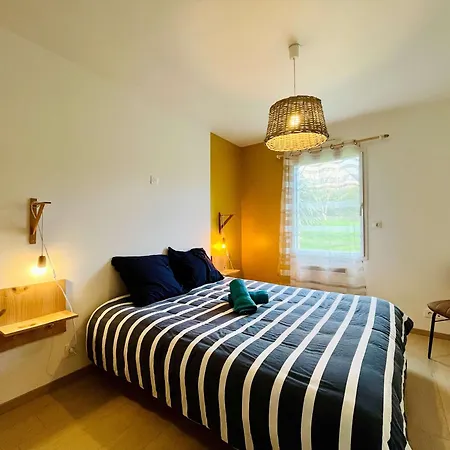 La Montbourgeoise Stylish House Close To The Town Center * Montebourg