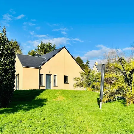 La Montbourgeoise Stylish House Close To The Town Center * Montebourg