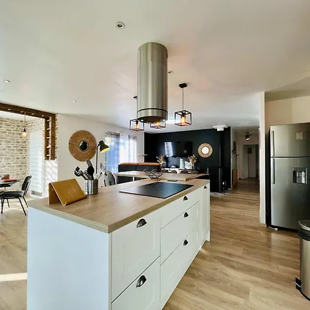 La Montbourgeoise Stylish House Close To The Town Center * Montebourg
