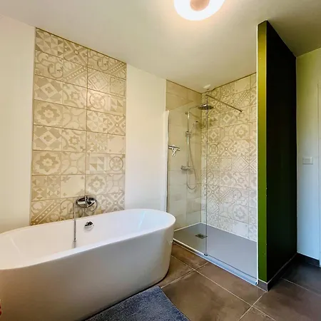 La Montbourgeoise Stylish House Close To The Town Center *