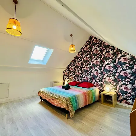 Σπίτι διακοπών La Montbourgeoise Stylish House Close To The Town Center