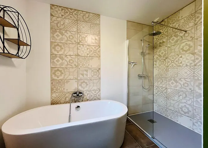 Hébergement de vacances La Montbourgeoise Stylish House Close To The Town Center Montebourg