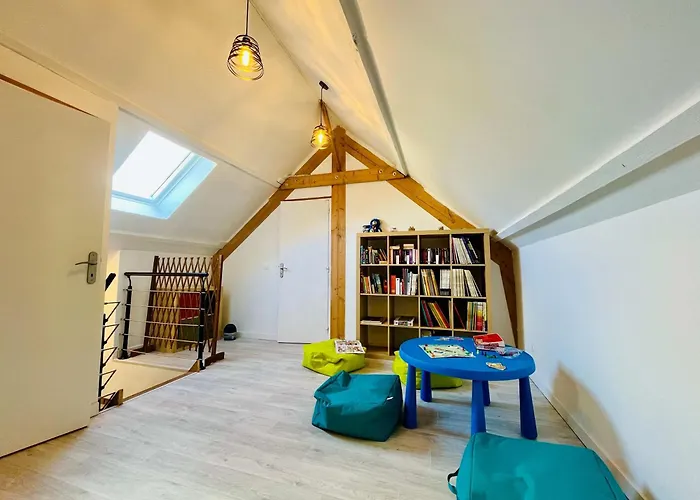 La Montbourgeoise Stylish House Close To The Town Center Montebourg