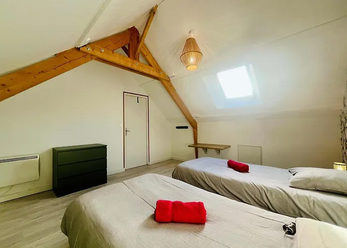 La Montbourgeoise Stylish House Close To The Town Center *