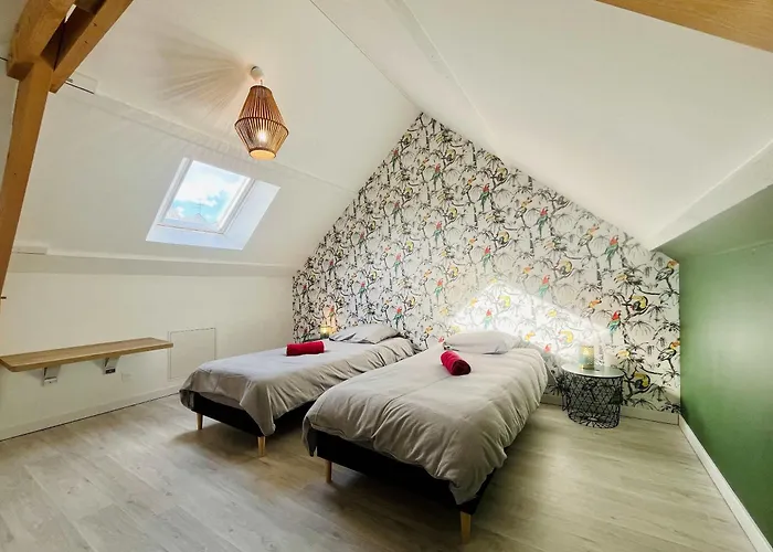 Hébergement de vacances La Montbourgeoise Stylish House Close To The Town Center *